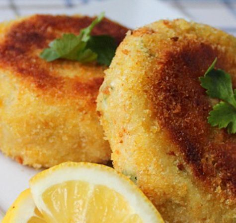Traditional Irish cod fish cakes recipe from an Irish American Mom