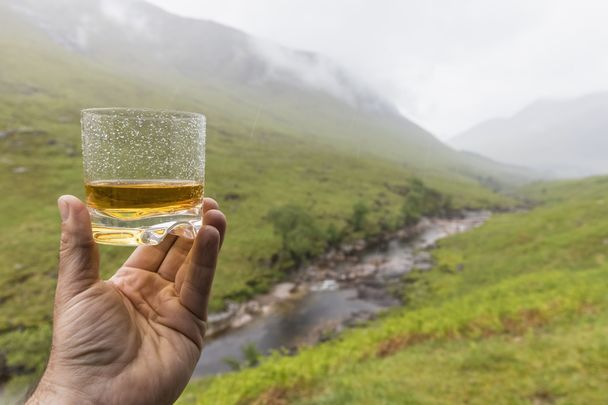 Irish whiskey and liqueurs are set to be protected as European Geographical Indications (GIs) in China as part of a new trade agreement.