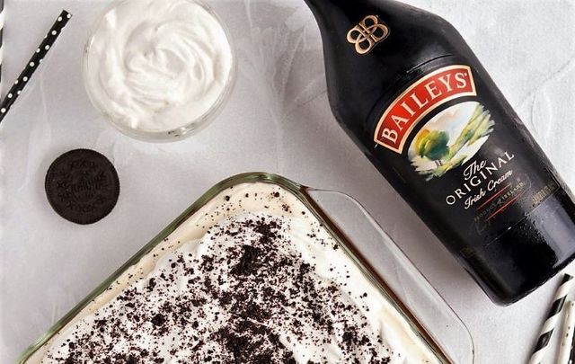 Jillian Hatsumi\'s Irish Cream Dessert Lasagna brings together Baileys, Oreos, and chocolate pudding - yum!