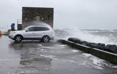 Storm Aiden expected to bring "severe and dangerous" gusts of 130 km/h