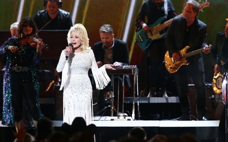 Dolly Parton to appear on Irish Country Music Christmas Special on Friday
