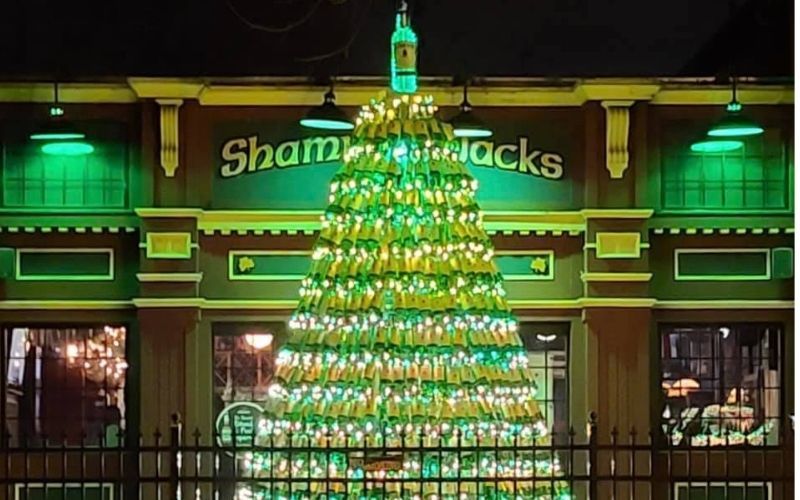 When the world fell in love with NY Irish pub’s whiskey bottle Christmas tree
