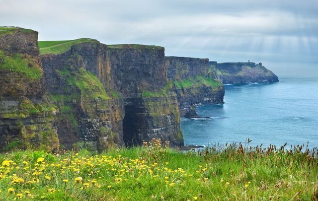 Entry to the Cliffs of Moher will be free on April 17, Ireland\'s first Tourism Day.