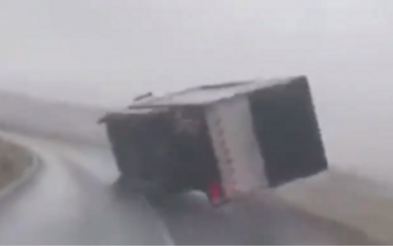 Truck overturned as Storm Jorge lashes Ireland 