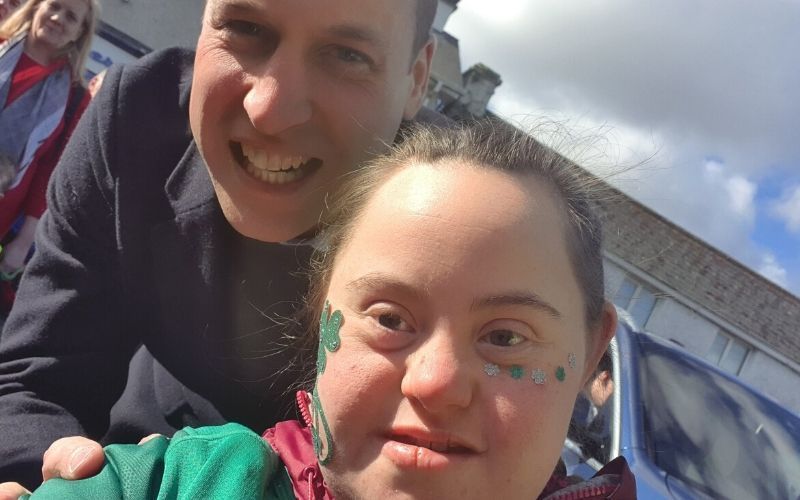 Irish sports super fan snaps rare selfie with Prince William 