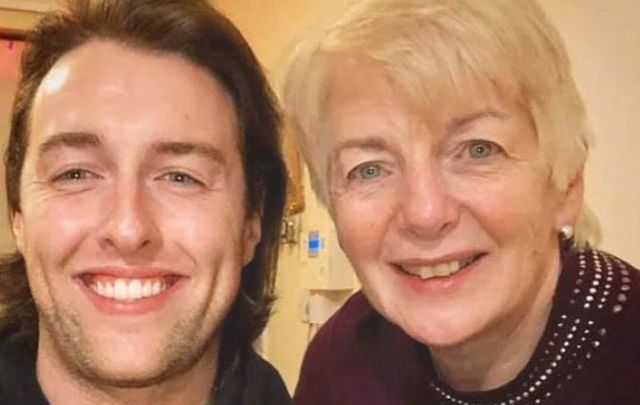 Co Donegal native Denis Grindel honored his late mother with a touching tribute in song.