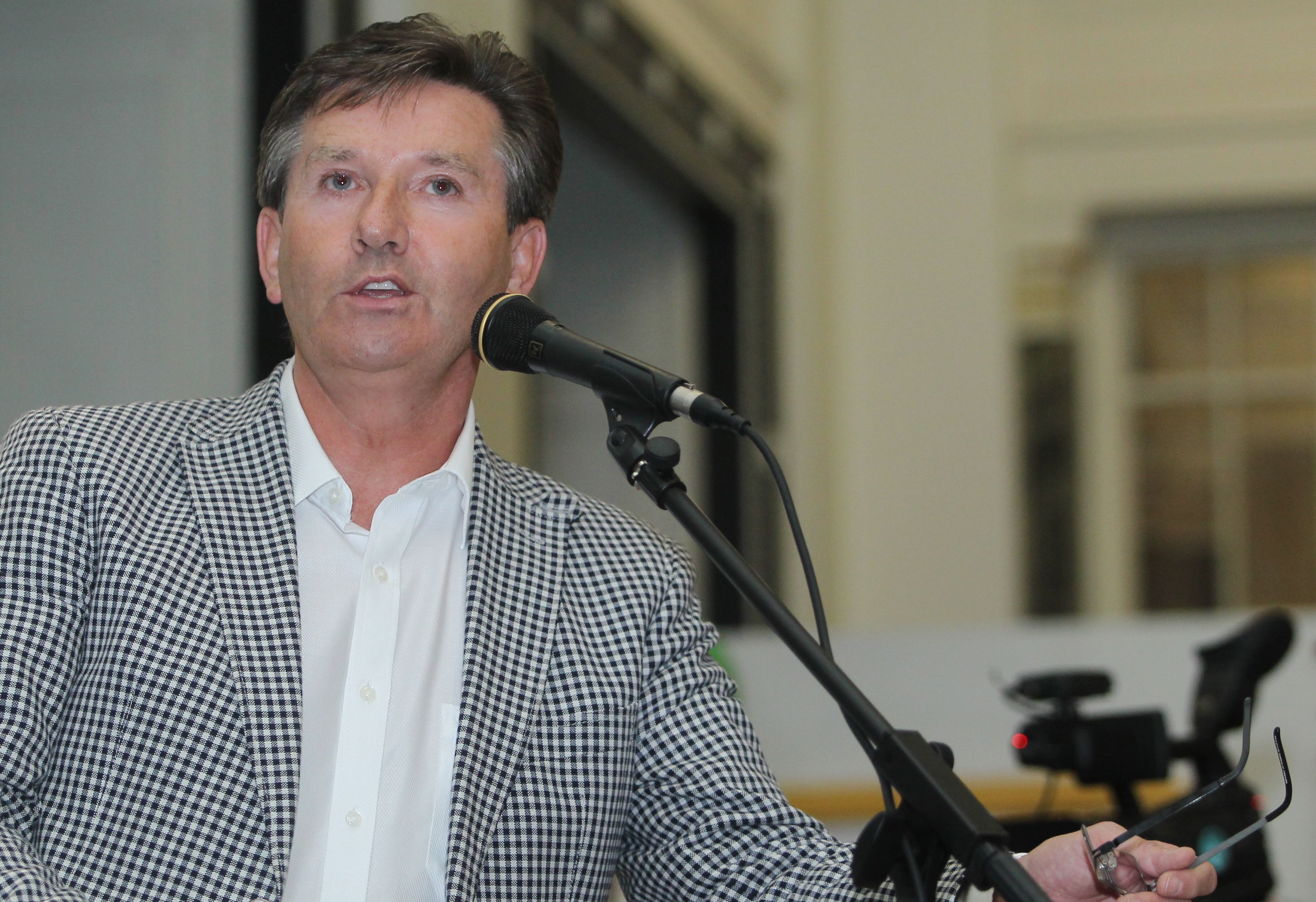 Daniel O’Donnell slams coronavirus fund scammers