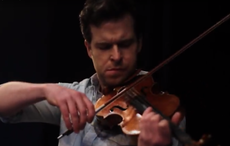 New York violinist's haunting rendition of Danny Boy