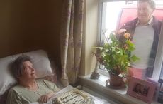 Irish couple celebrate 50th wedding anniversary in this heartbreaking photo