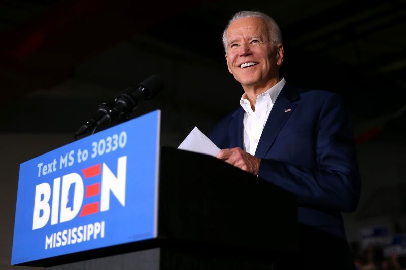 Biden shuts down Cuomo speculation, recommits to female VP