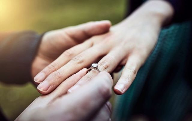 Irish Man Proposes To Girlfriend Over Zoom During Lockdown
