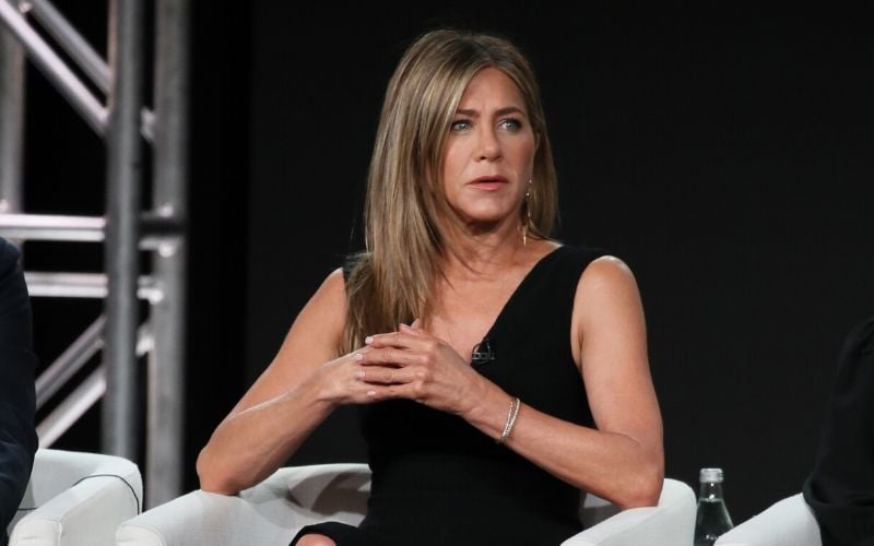 Jennifer Aniston shares Irish lad’s version of Friends theme in quarantine