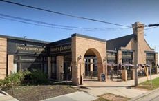 Irish pub apologizes after opening patio for customers in Wisconsin