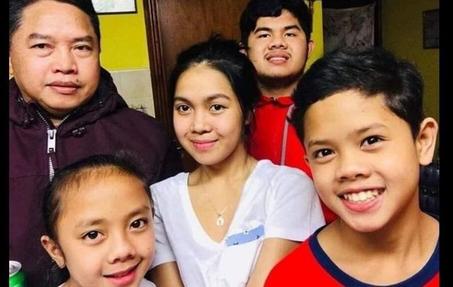 Miguel Plangca with his children Mikee, Michael, John, and Chekie.