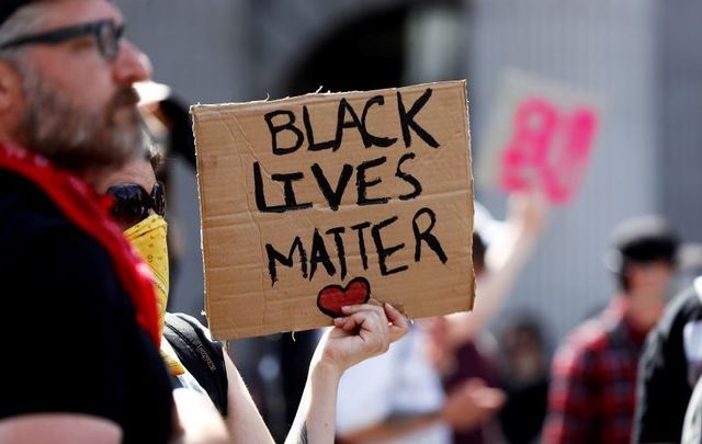 On June 1, 2020, thousands of protesters gathered outside the GPO in Dublin before marching to the US Embassy to protest the death of black man George Floyd in the US.