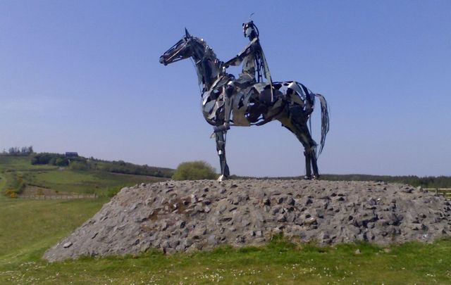 A statue of Red Hugh O\'Donnell in Donegal Town.