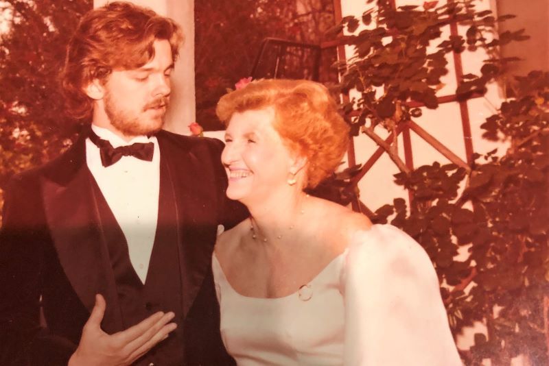 On saying the rosary over my mother's dead body