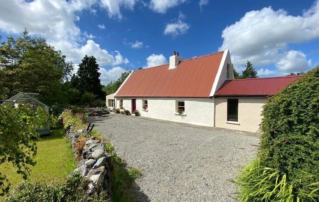 This modernized Irish farmhouse was first built in the 1860s.