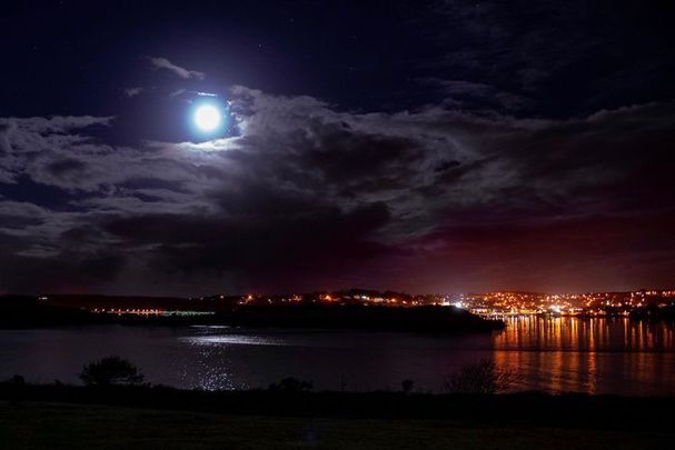 A full moon is coming this Halloween! Super spooky.