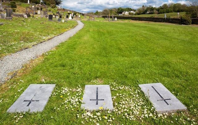 Skibbereen, Co Cork: Abbeystrowry Cemetery and the memorial to the 10,000 dead during the Irish Famine, 1845-1850