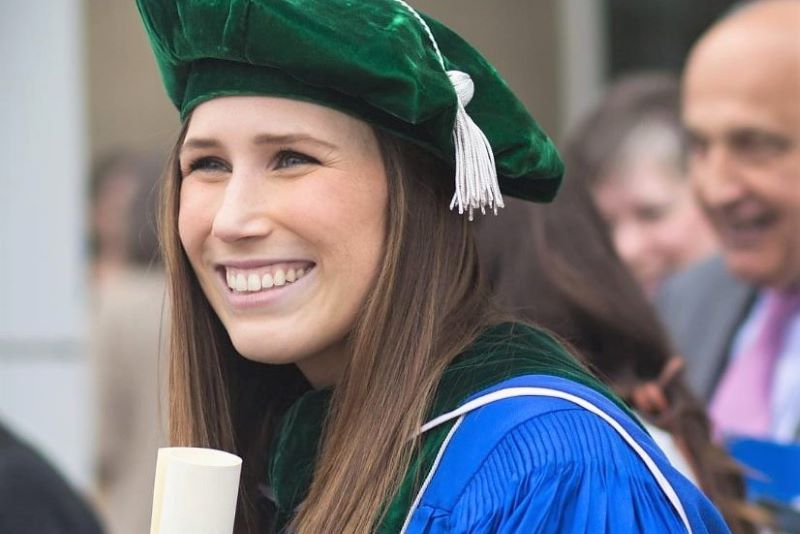 28-year-old Irish American doctor dies following COVID battle