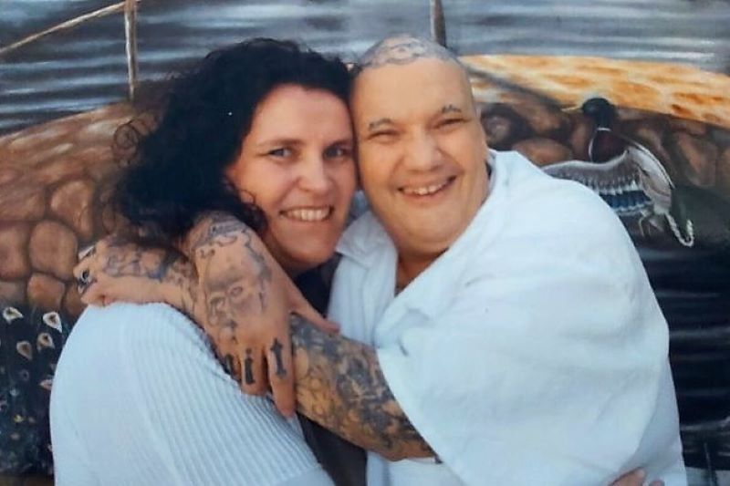 Irish bus driver married to Texas convicted killer proclaims his innocence