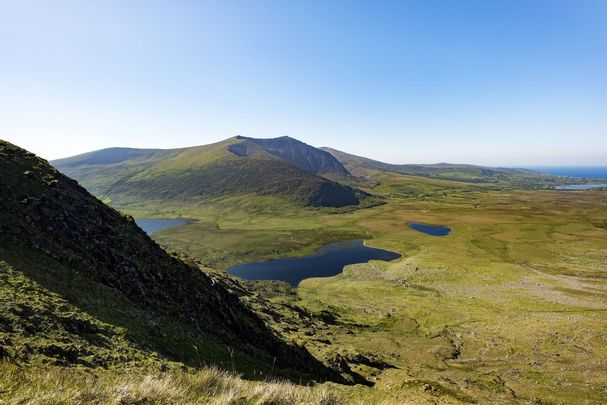 Connor\'s Pass, with a view of Dingle, in County Kerry.