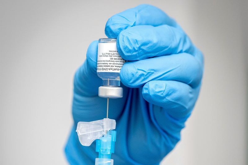 Ireland’s infection rate is the worst in the world, it’s time to get jabbing