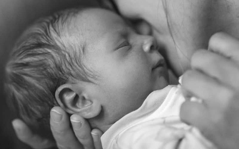 Irish mother recounts how a Catholic priest tried to get her to give up her child
