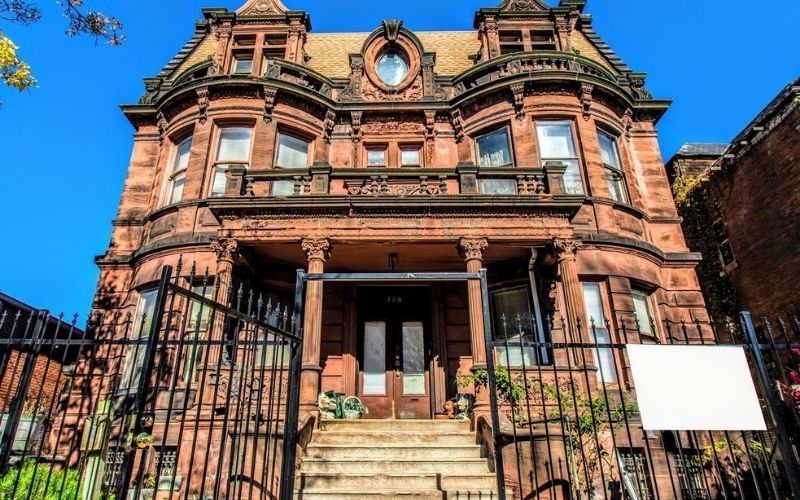House belonging to Great Chicago Fire's Mrs. O'Leary up for auction