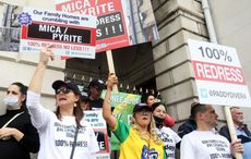 100% Redress "inevitable" after massive mica protest in Dublin