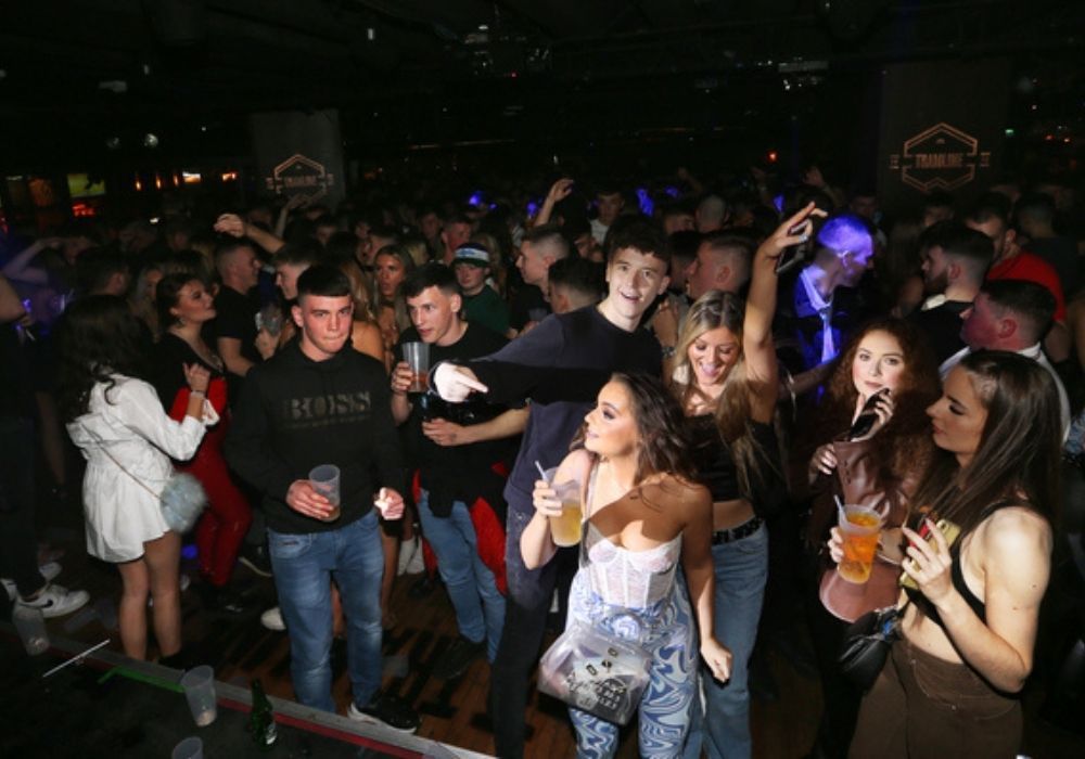 Late-night revelers rejoice as Irish nightclubs return