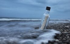 Message in a bottle from Ireland reaches Russia after 40 years