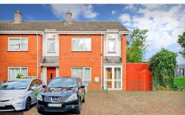 An image of a Dublin property that was allegedly airbrushed by a real estate agent. 