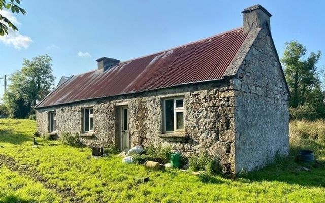 The cottage located in the area of Aghaboneill, Keshcarrigan in County Leitrim
