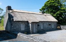 "The Thatch": Look inside this modern renovated Irish cottage for sale in Mayo 