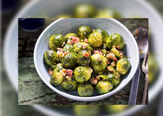 Roasted Brussels sprouts with lardons recipe for Christmas.