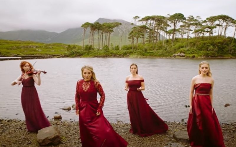 Watch: Celtic Woman's incredible rendition of "Wild Mountain Thyme"