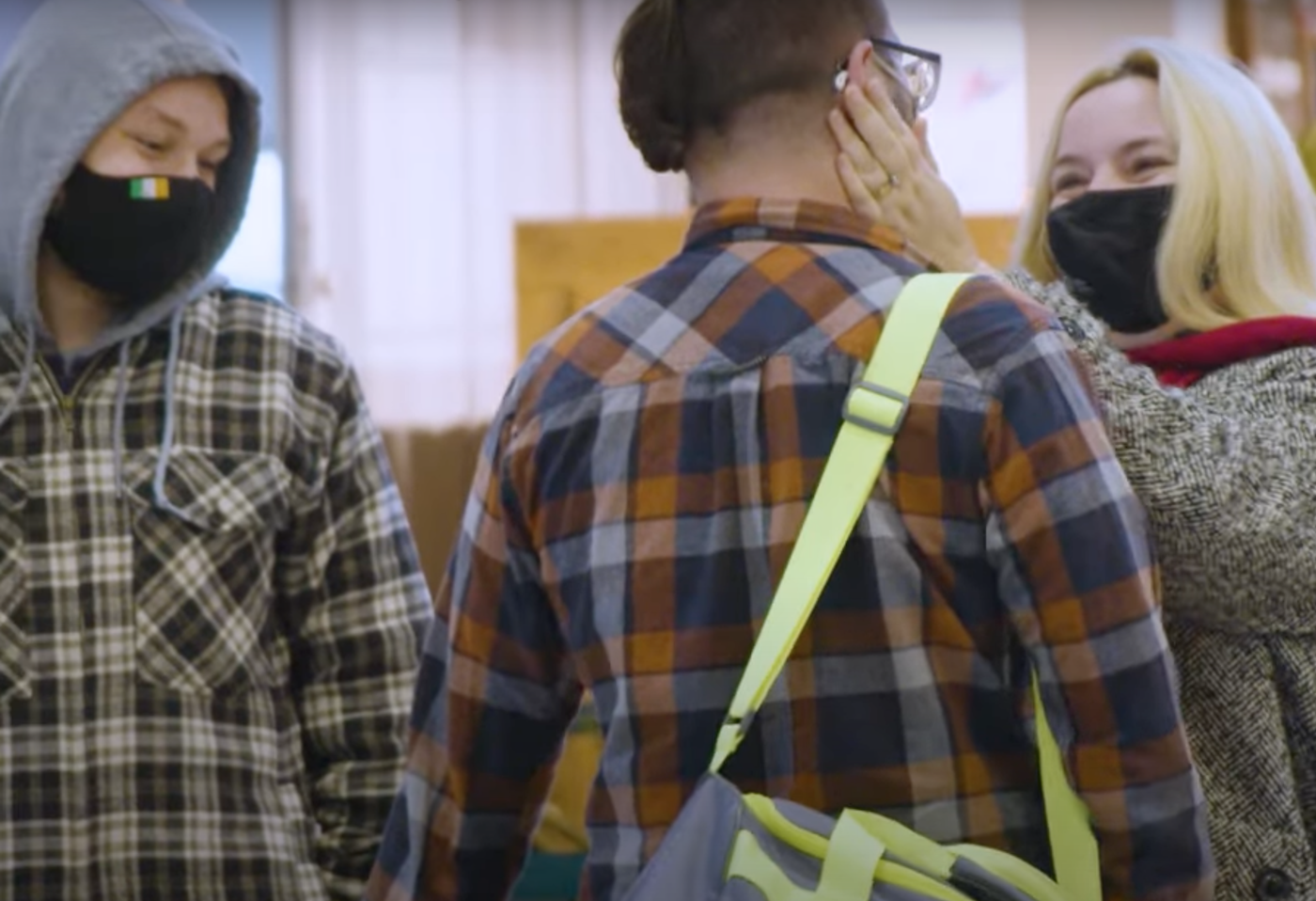 WATCH: After two years of Covid, Dublin Airport’s Christmas homecoming looks pretty magical