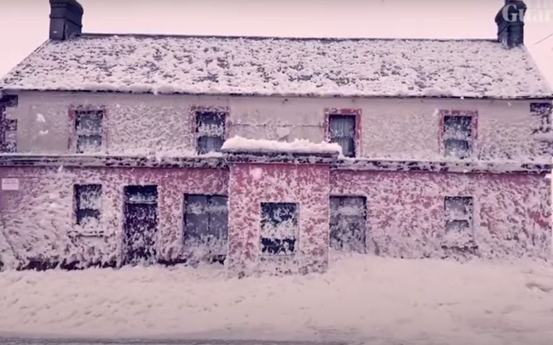 When an Irish village was covered in seafoam during a rare oceanic event