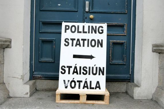 The Irish Government has made a commitment to hold a referendum on whether Irish emigrants should be allowed to vote in presidential elections. 