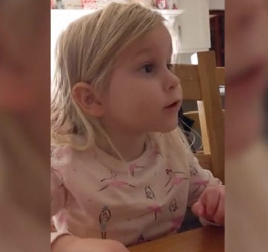 “Who speaks properly?” Belfast toddler puts her parents' accents to the test