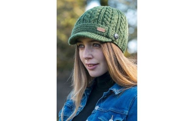 Aran Cable Peak Green Hat