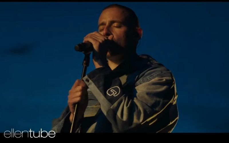 WATCH: Dermot Kennedy performs hit song “Paradise” on Ellen