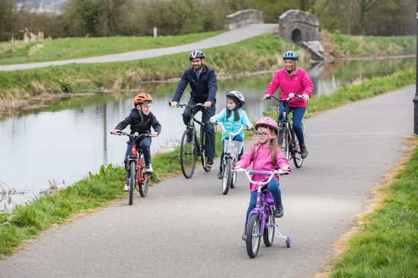 Enjoy the Royal Canal Greenway with family and friends