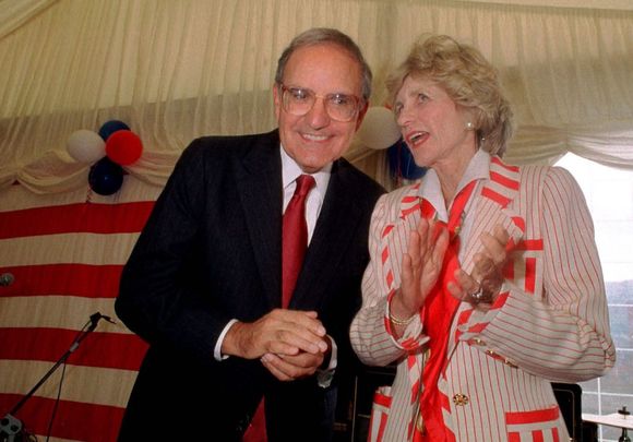 George Mitchel and the US Ambassador Jean Kennedy Smith.