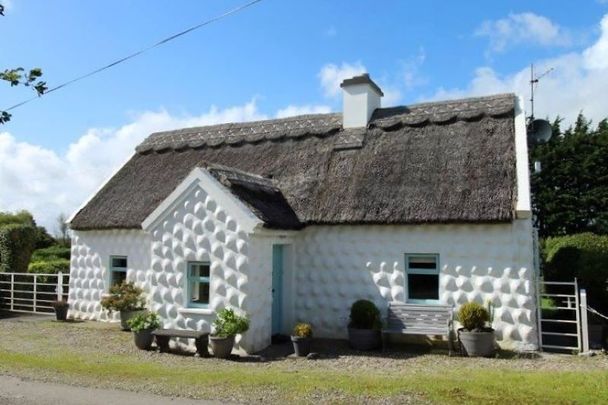 Thatched cottage with annexed one bedroom chalet for sale in Co Galway.\n