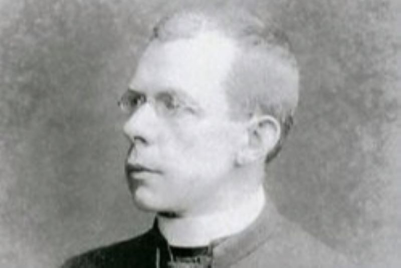 Catholic priest who saved Irish passengers on Titanic could become a saint