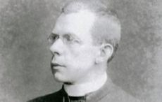 Catholic priest who saved Irish passengers on Titanic could become a saint