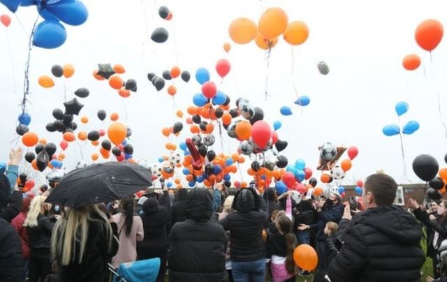 January 28, 2021: Mourners release balloons to commemorate teenager Josh Dunne, who was fatally stabbed on East Wall Road, Dublin. Families members, well-wishers, and loved ones gathered near his home on Coultry Green, Ballymun in Dublin.